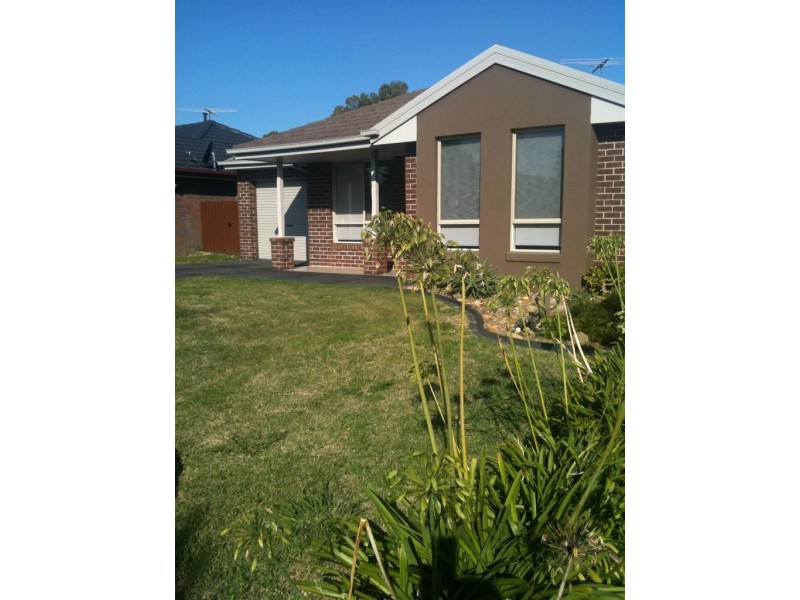 1 CARNAVON COURT, Sunbury VIC 3429