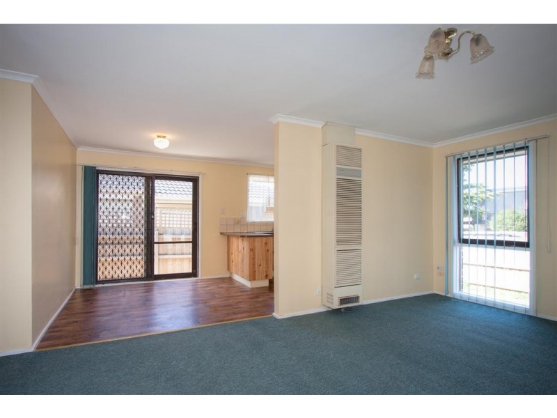 1/33 Plumpton Road, Diggers Rest VIC 3427