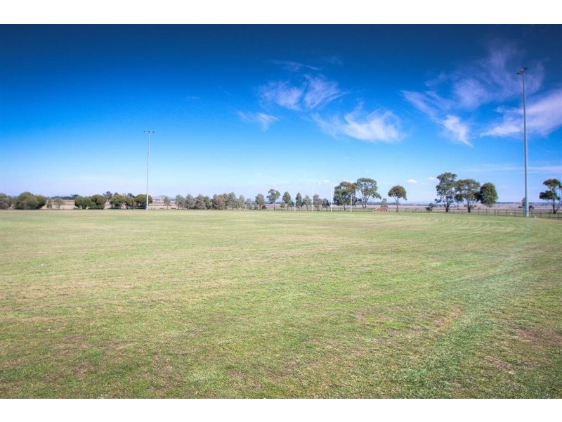 1/33 Plumpton Road, Diggers Rest VIC 3427