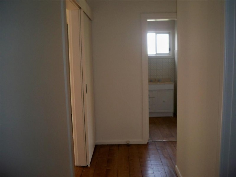 298 WATERLOO ROAD, Glenroy VIC 3046