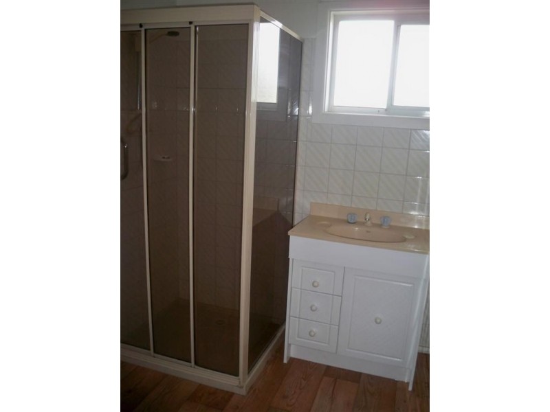 298 WATERLOO ROAD, Glenroy VIC 3046