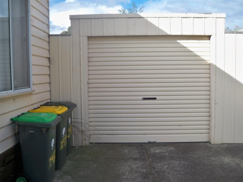 298 WATERLOO ROAD, Glenroy VIC 3046