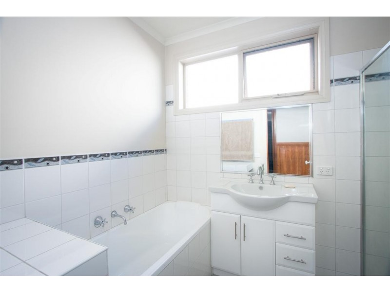 2/20 Pasley Street, Sunbury VIC 3429