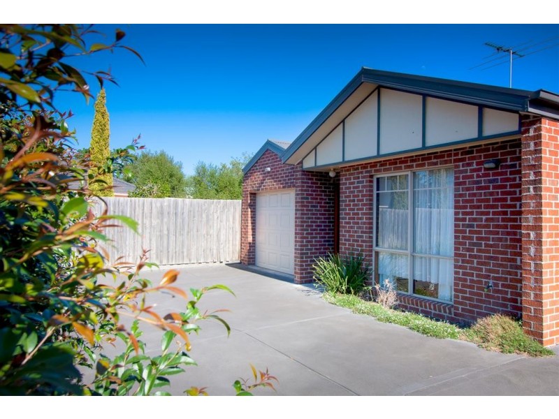 2/20 Pasley Street, Sunbury VIC 3429