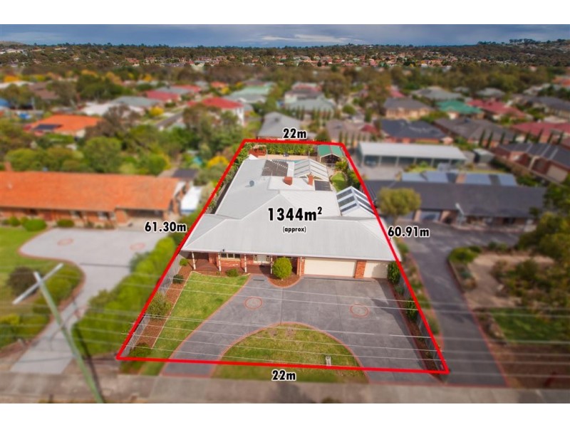 33 Stewarts Lane, Sunbury VIC 3429