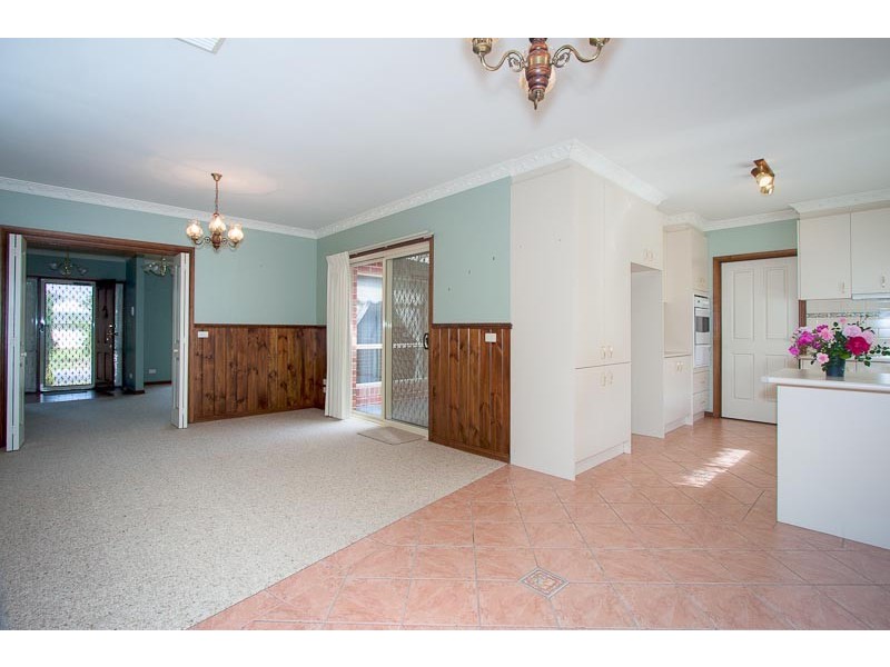 32 Thornton Avenue, Sunbury VIC 3429