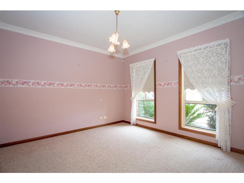 32 Thornton Avenue, Sunbury VIC 3429