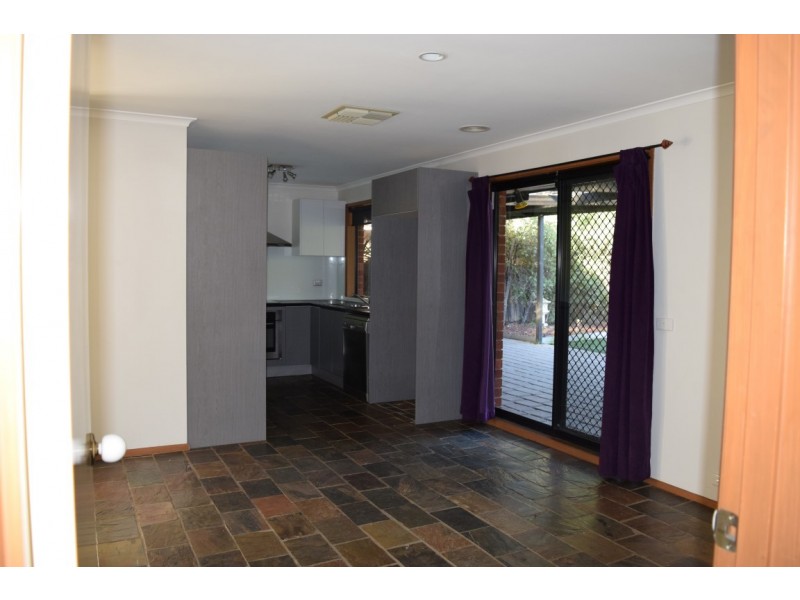 27 Westward Ho Drive, Sunbury VIC 3429
