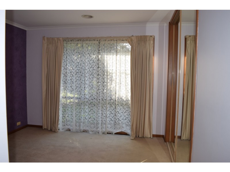 27 Westward Ho Drive, Sunbury VIC 3429