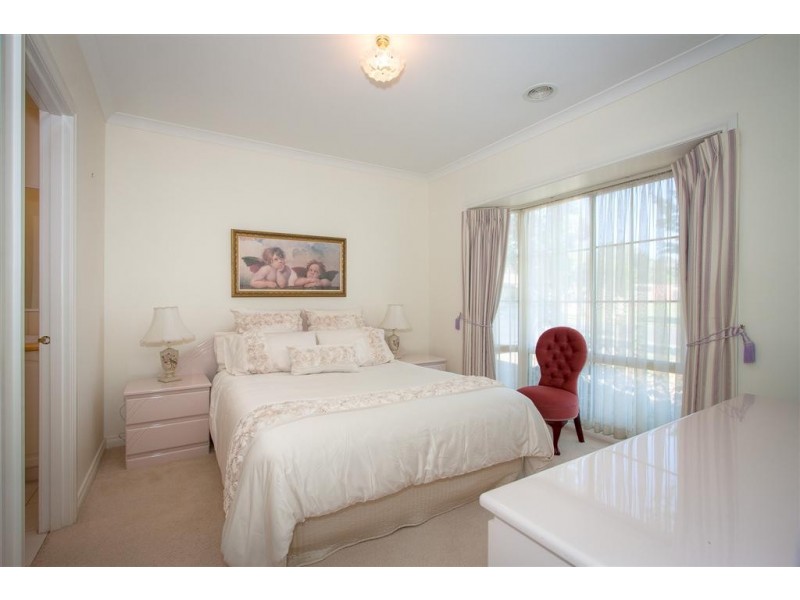 31 Vaughan Street, Sunbury VIC 3429