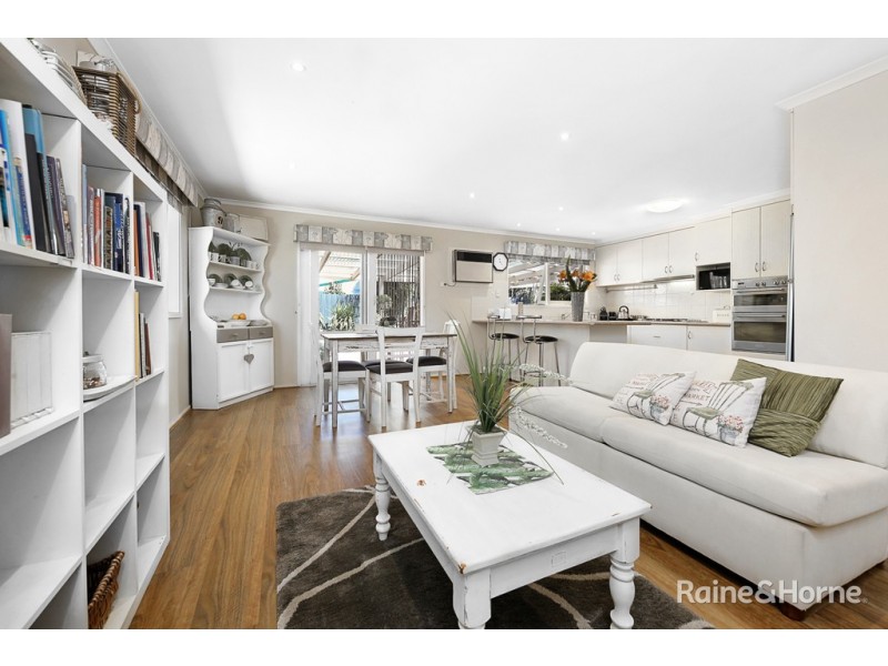 33 McEwen Drive, Sunbury VIC 3429