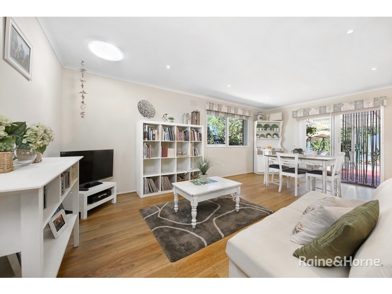 33 McEwen Drive, Sunbury VIC 3429