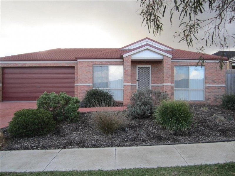36 WICKET STREET, Sunbury VIC 3429