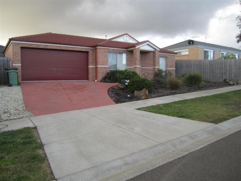 36 WICKET STREET, Sunbury VIC 3429