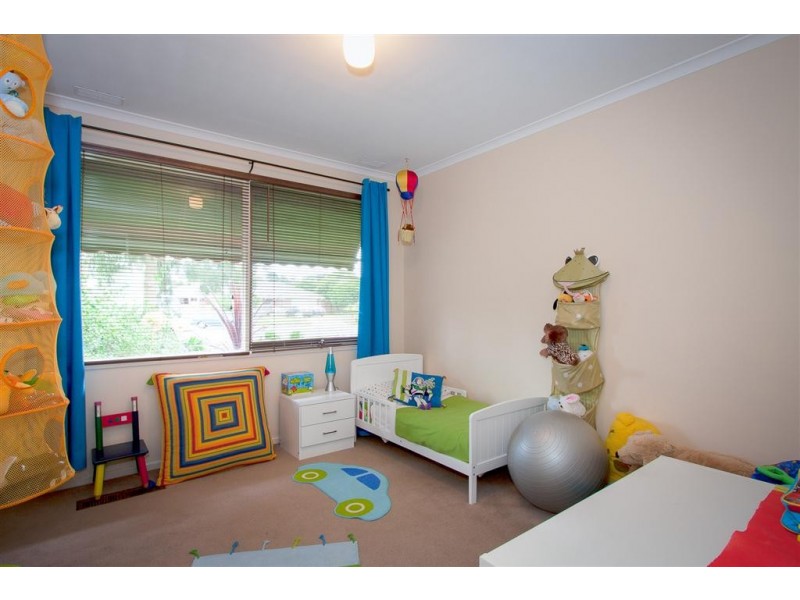5 Monterey Court, Sunbury VIC 3429