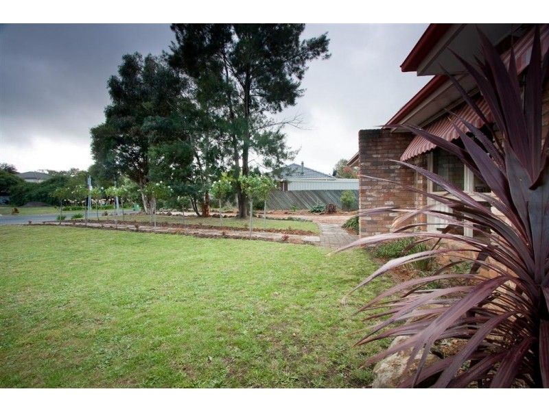 5 Monterey Court, Sunbury VIC 3429