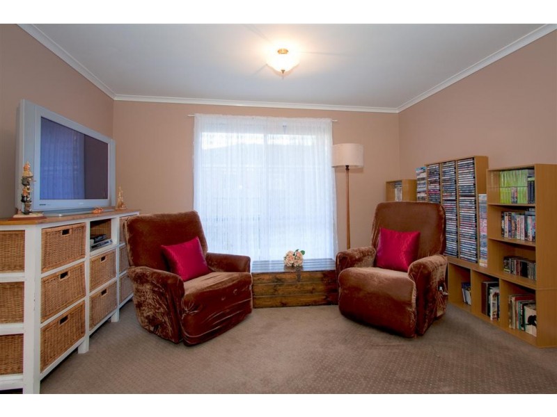 25 Rees Road, Sunbury VIC 3429