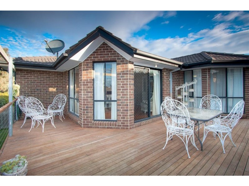 25 Rees Road, Sunbury VIC 3429