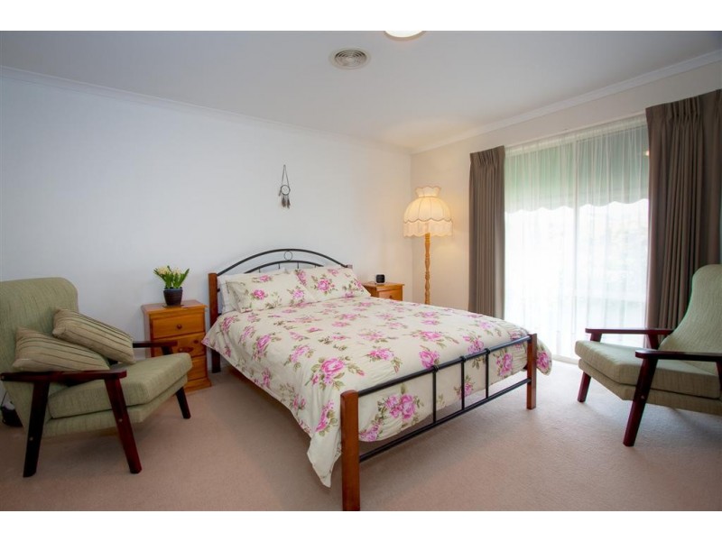 22 Fremantle Road, Sunbury VIC 3429