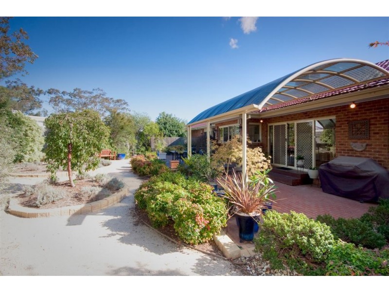 24 Yellow Gum Boulevard, Sunbury VIC 3429