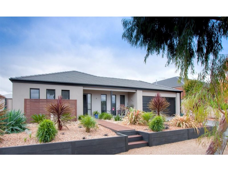 6 Sandpiper Grove, Sunbury VIC 3429