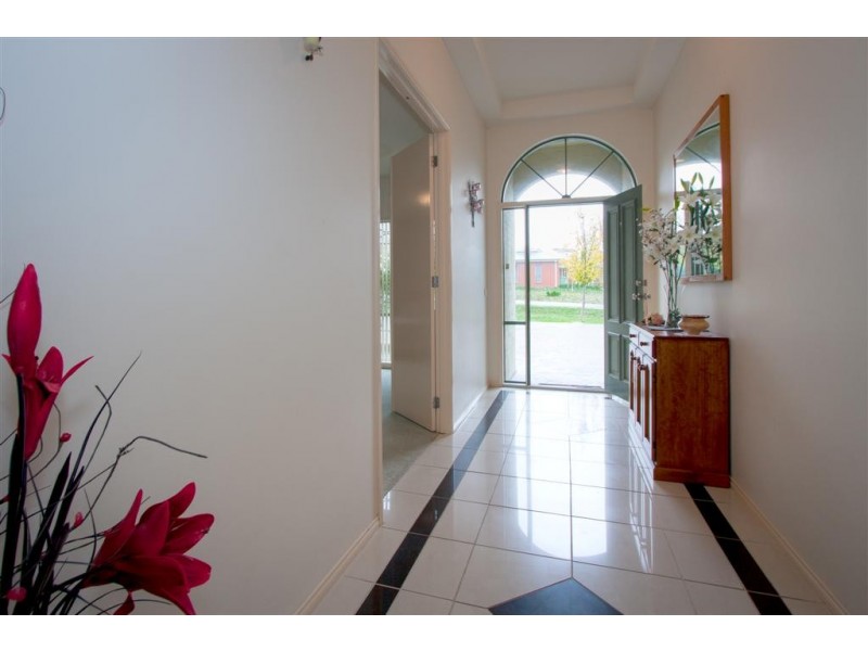 1 Old Winery Road, Sunbury VIC 3429