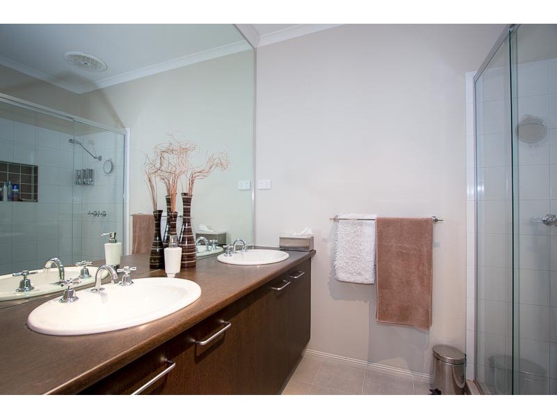7 Highdale Close, Sunbury VIC 3429