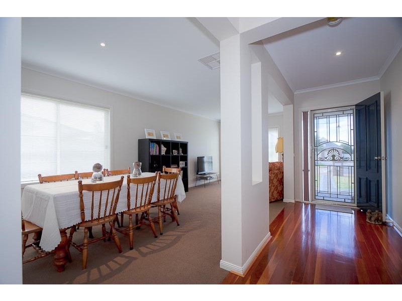 7 Highdale Close, Sunbury VIC 3429