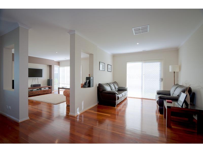 7 Highdale Close, Sunbury VIC 3429