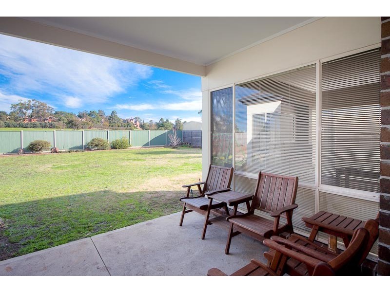 7 Highdale Close, Sunbury VIC 3429