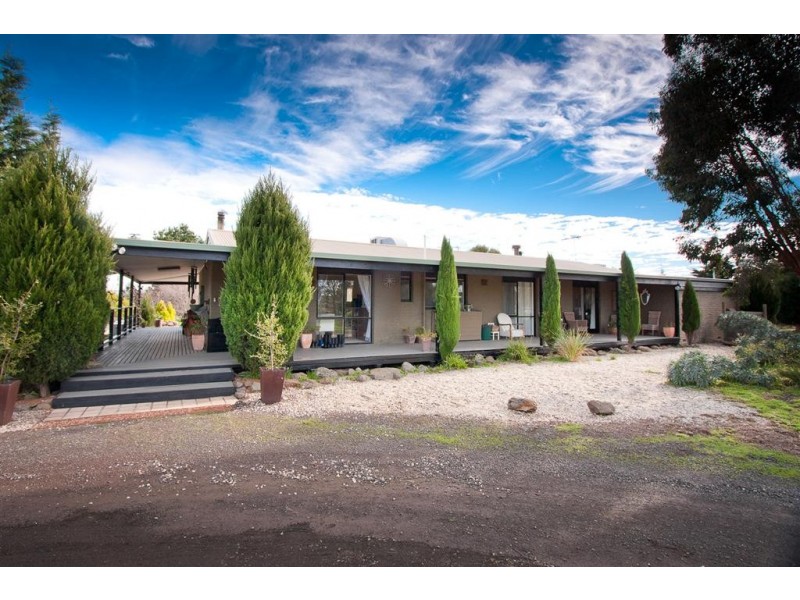 25 Emu Creek Road, Wildwood VIC 3429