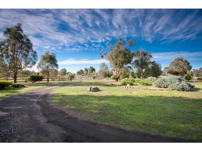 25 Emu Creek Road, Wildwood VIC 3429