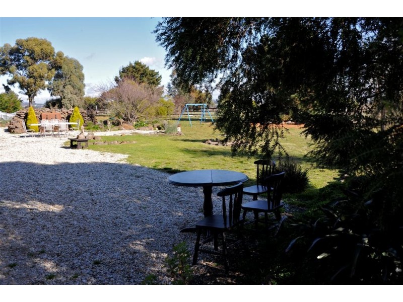 25 Emu Creek Road, Wildwood VIC 3429