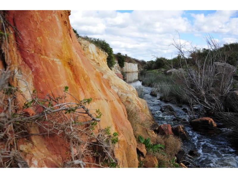 25 Emu Creek Road, Wildwood VIC 3429