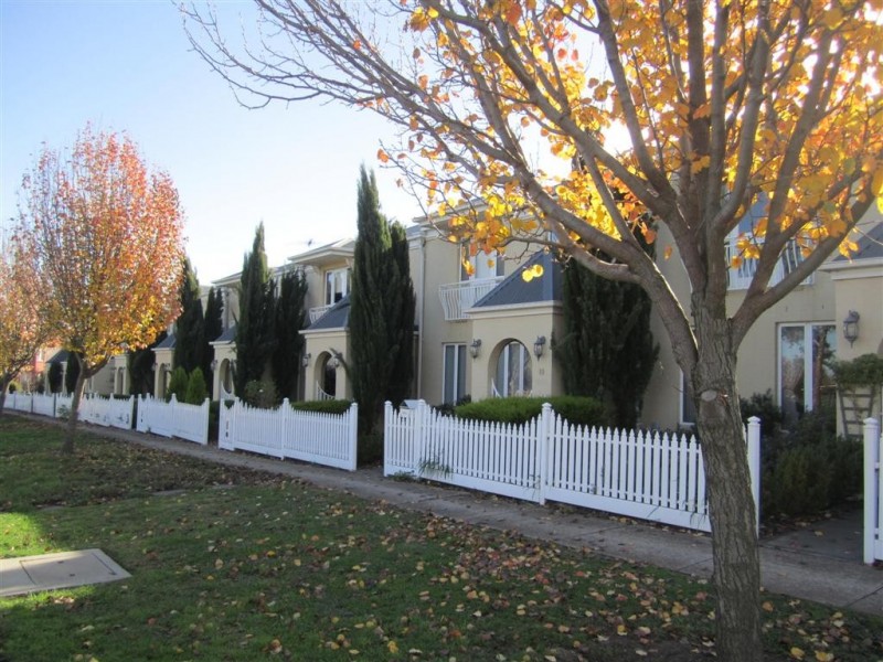 12 Betula Terrace, Sunbury VIC 3429