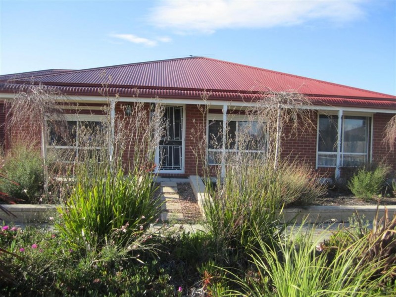 2 MORRIS COURT, Sunbury VIC 3429
