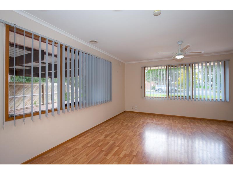 9 Gullane Drive, Sunbury VIC 3429