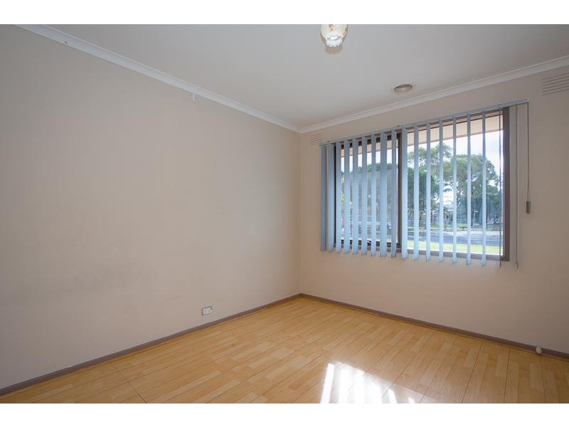 9 Gullane Drive, Sunbury VIC 3429