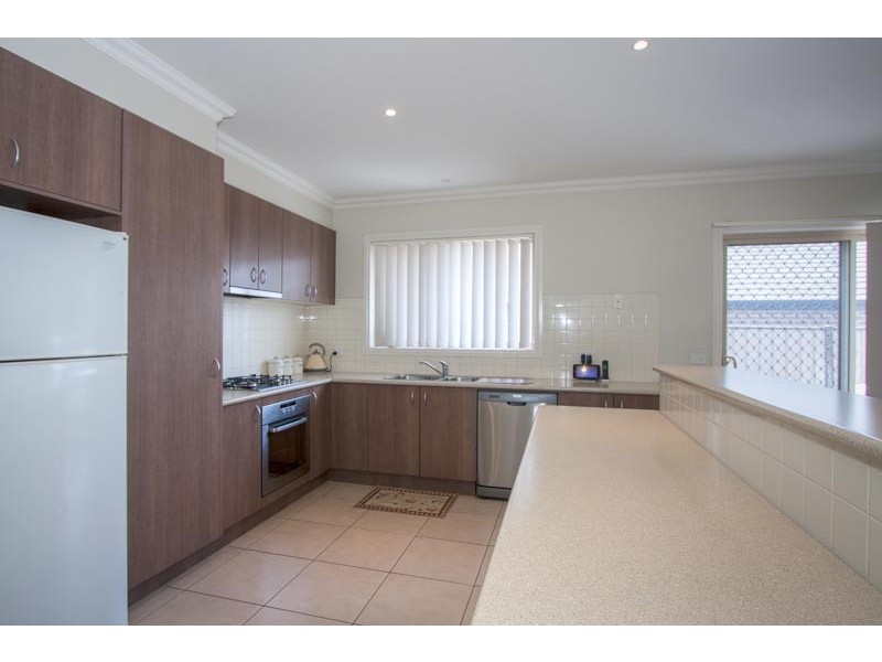 9 Golf Links Drive, Sunbury VIC 3429