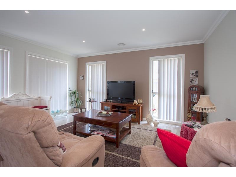 9 Golf Links Drive, Sunbury VIC 3429