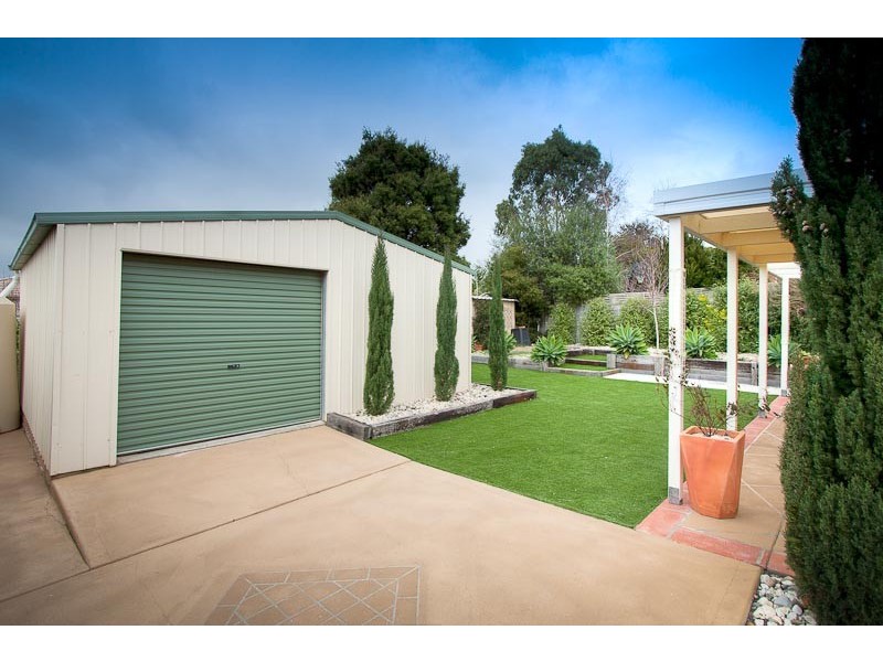 49 Olive Grove, Sunbury VIC 3429