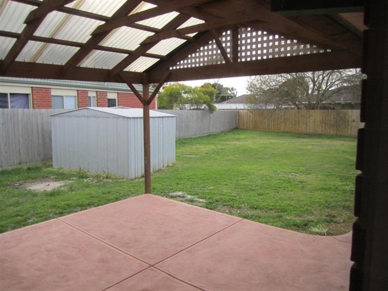 10 DALY CLOSE, Sunbury VIC 3429