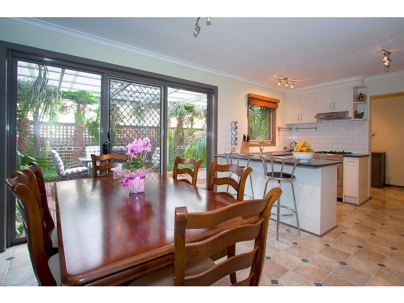 43 Melba Avenue, Sunbury VIC 3429