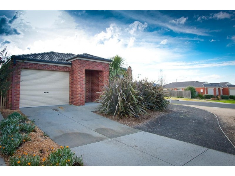 2 Massie Circuit, Sunbury VIC 3429