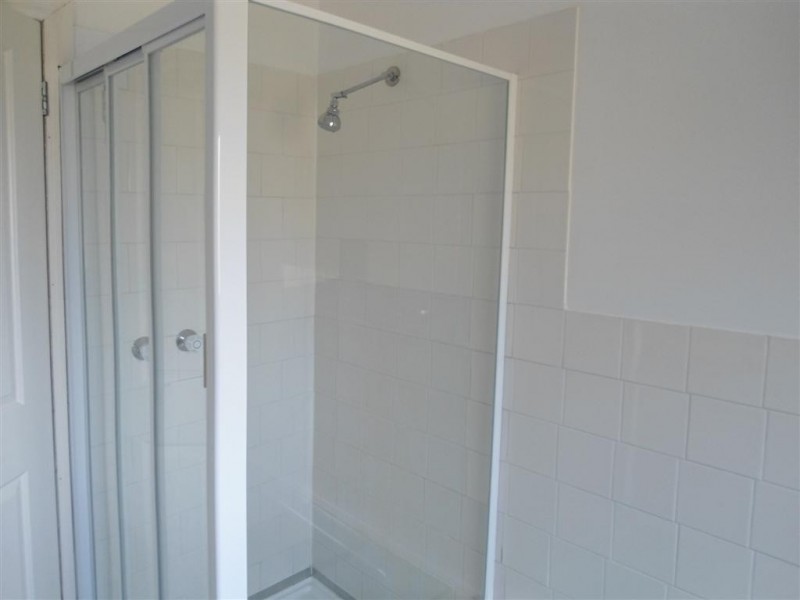 327 ELIZABETH DRIVE, Sunbury VIC 3429