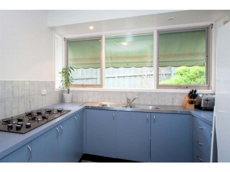 4 Lewin Street, Sunbury VIC 3429