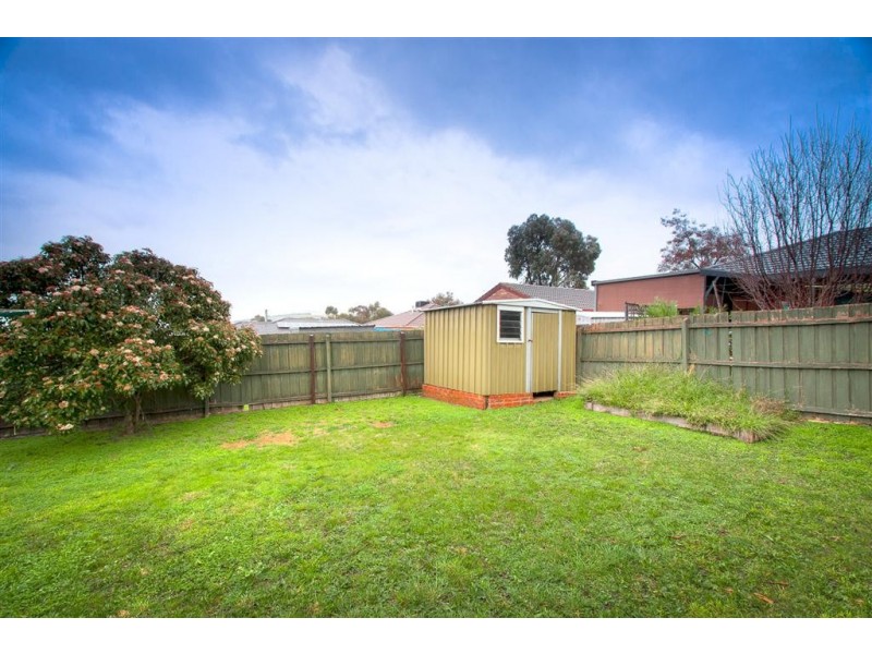 4 Lewin Street, Sunbury VIC 3429