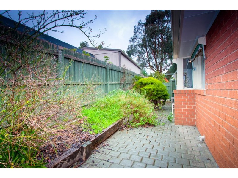 4 Lewin Street, Sunbury VIC 3429