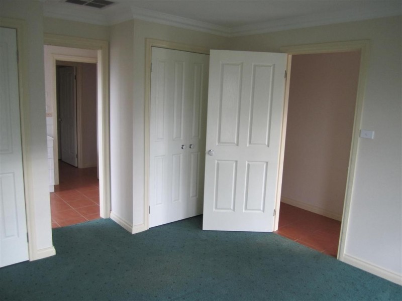 37A MILLER STREET, Sunbury VIC 3429