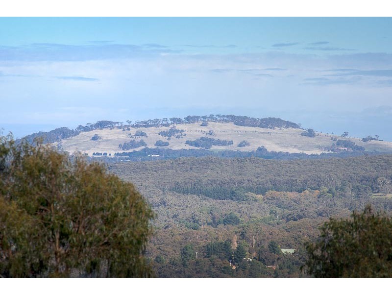 36 MABEL CRS*, Mount Macedon VIC 3441
